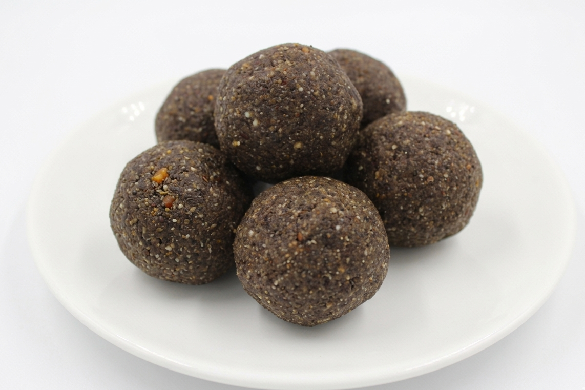 Sesame Ladoo